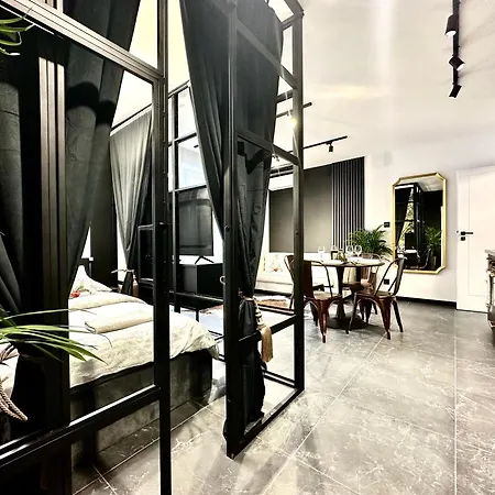 Golden Apartment ~ 1000M Main Square ~ Self Check-In 24H Breslau Exterior foto